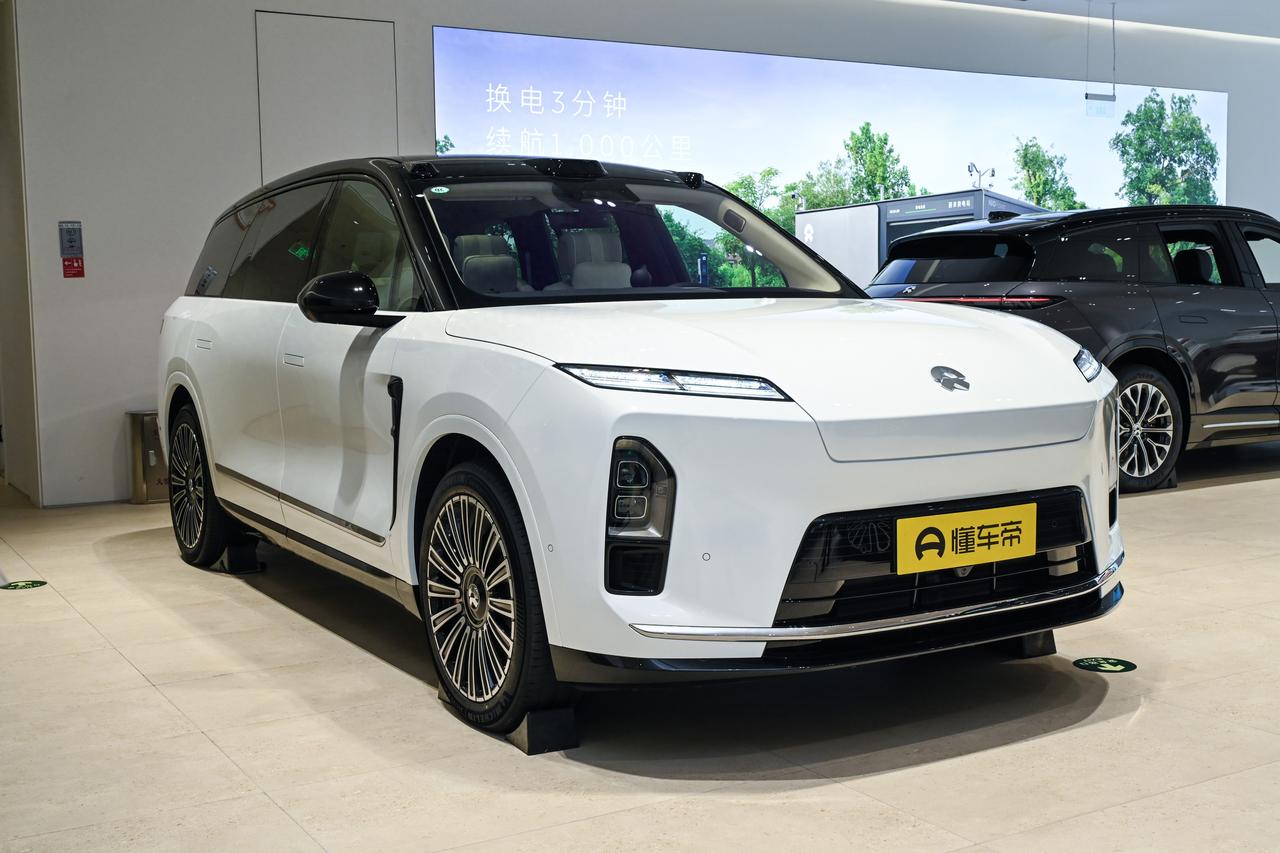40 万级高端 SUV 市场炸了！蔚来全新 ES8 今晚正式上市，整车 40.6