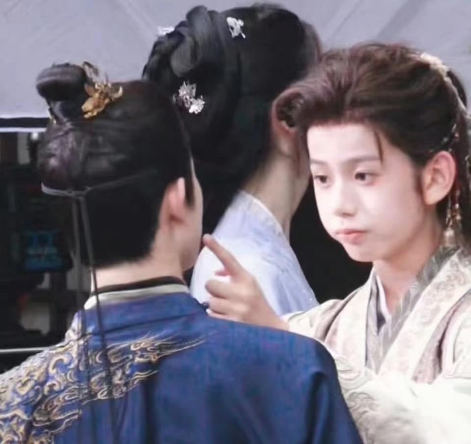 #田嘉瑞直呼孩子太难带了# 我就想知道谁懂田嘉瑞的烦恼？原来明星也逃脱不了带小孩