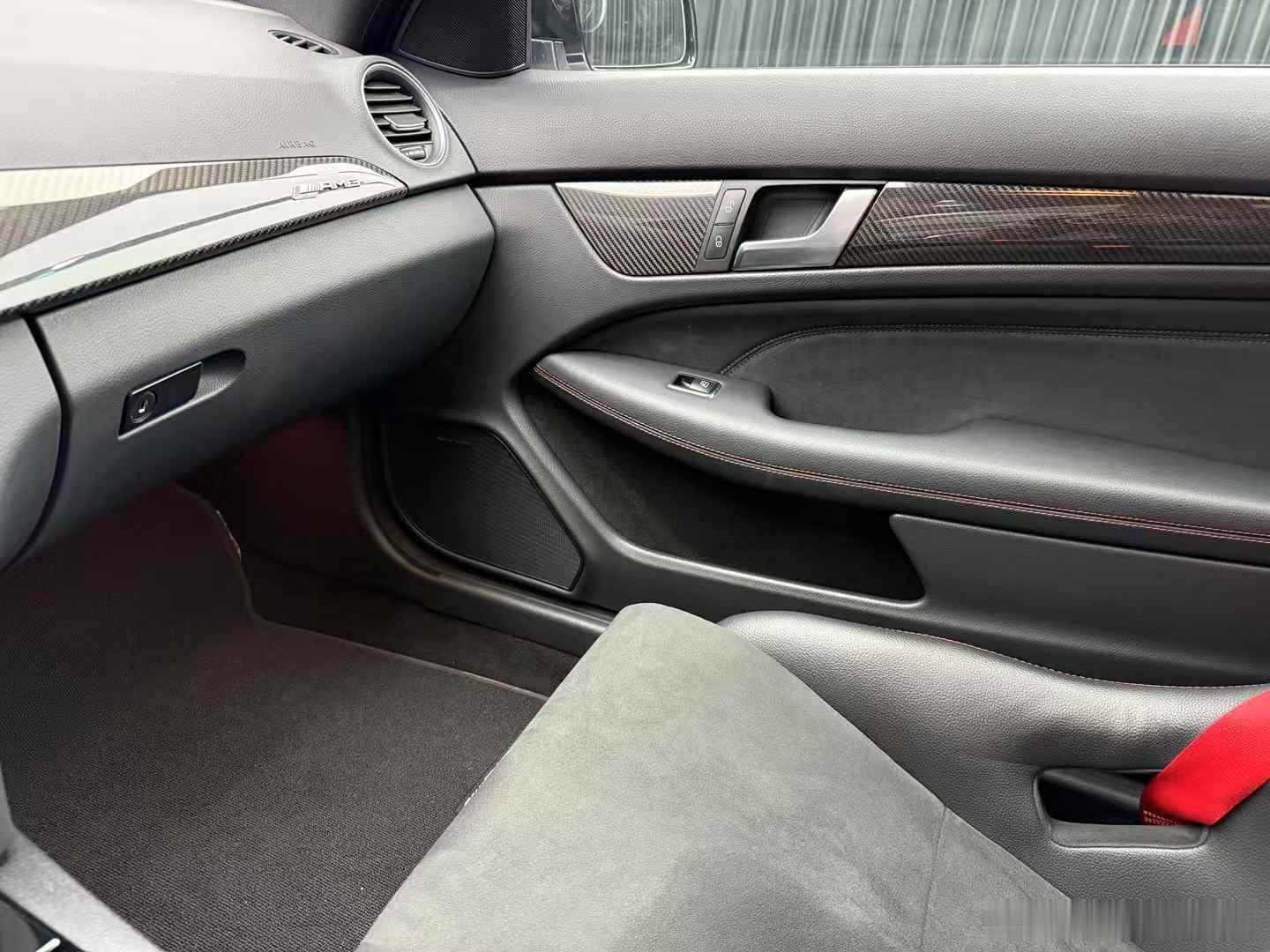 Mercedes-Benz，C63 AMG Black Series，12年1万