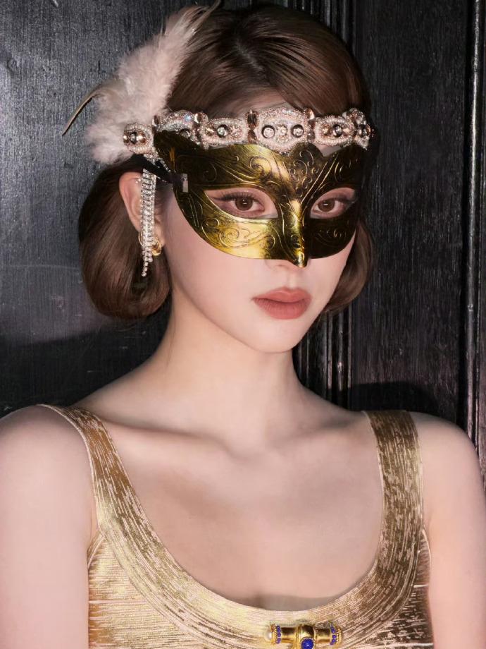 欧阳娜娜的cos妆容，这也太会了，美的犯规！