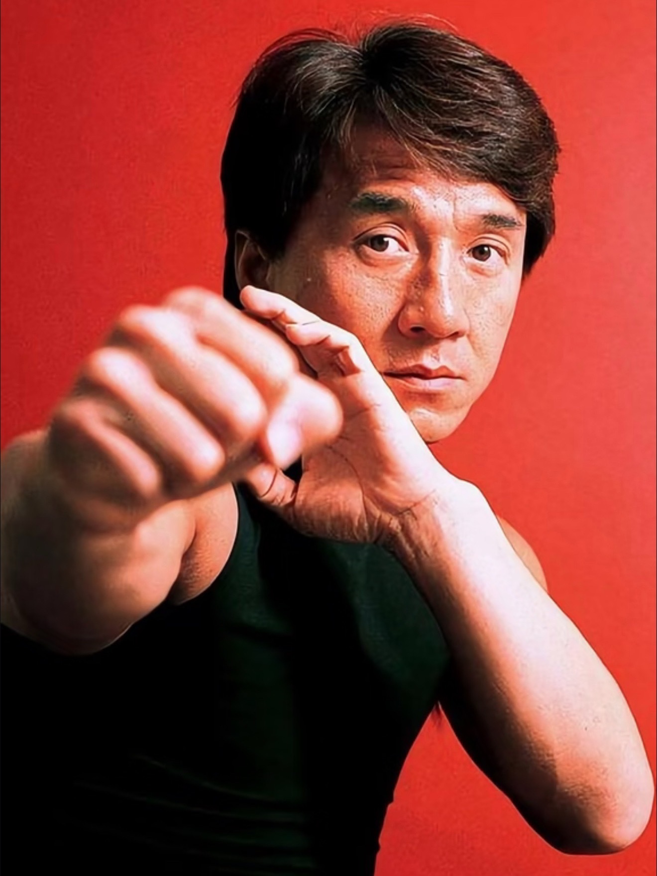 成龙在父亲去世后仍守约完成拍摄这一代艺人真的特别有艺德，不仅能拿出来作品，还有自