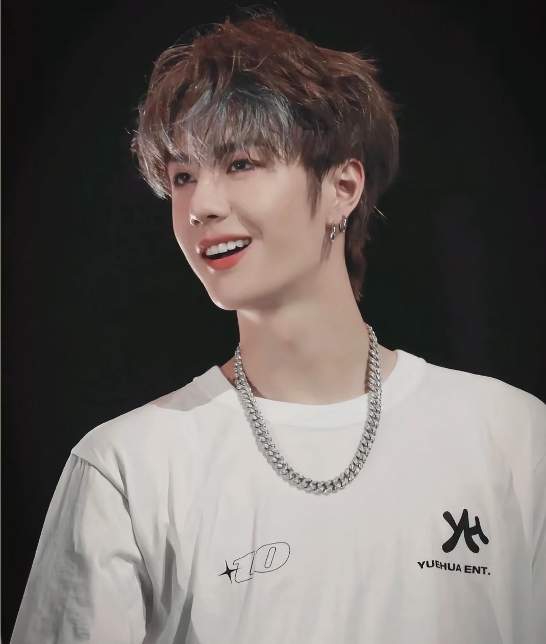 王一博我可以版 王一博王甜甜笑容王一博王甜甜笑容，王一博我可以版，谁懂我可以跳、