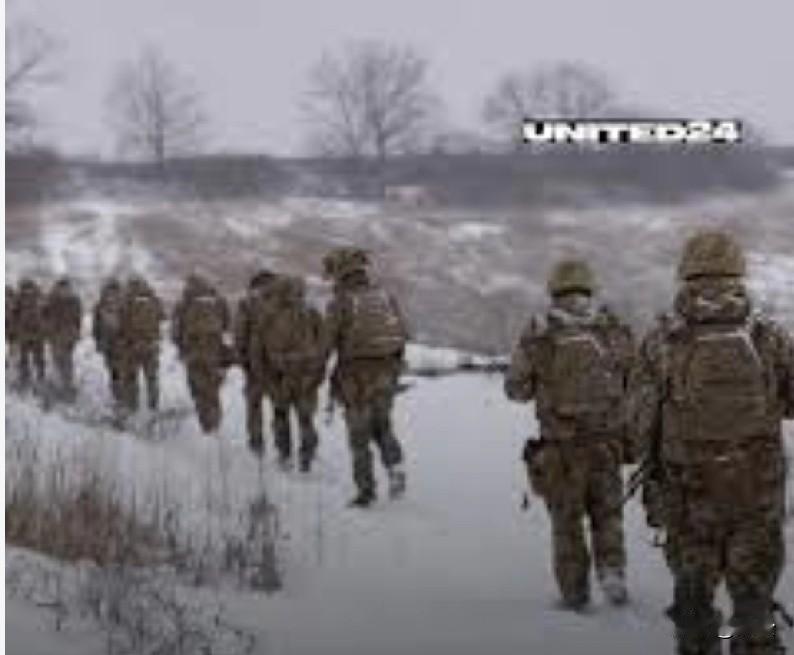 乌军在奥列山德里夫卡方向发起反攻，重新控制8个定居点
 

 

 
 据2月2