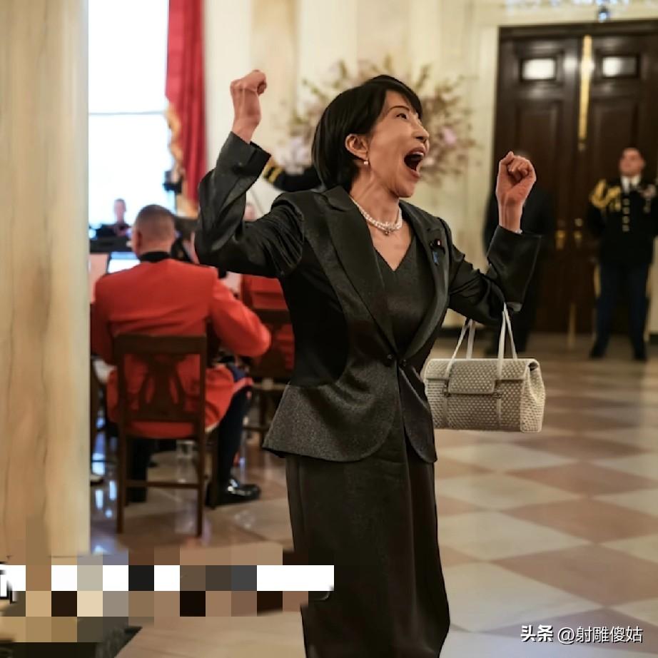 昨日，有两位亚洲女性，分别从美利坚“谄媚”归来，都是自作多情，坚定认为，老美是盟