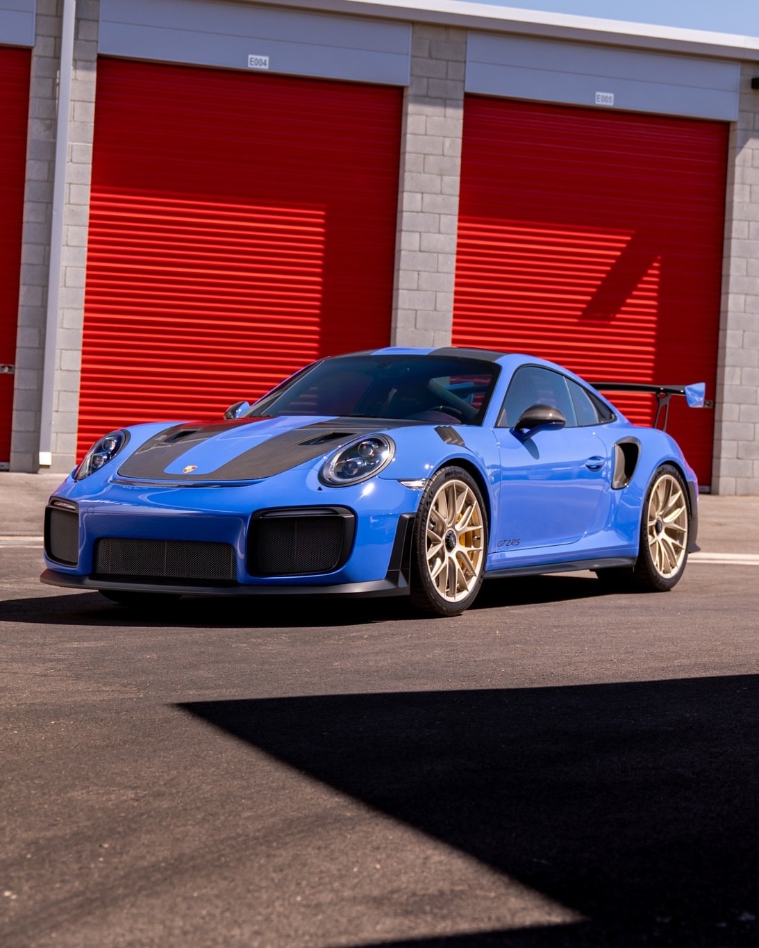 一辆配置齐全的2018款保时捷911（991）GT2 RS Weissach版，