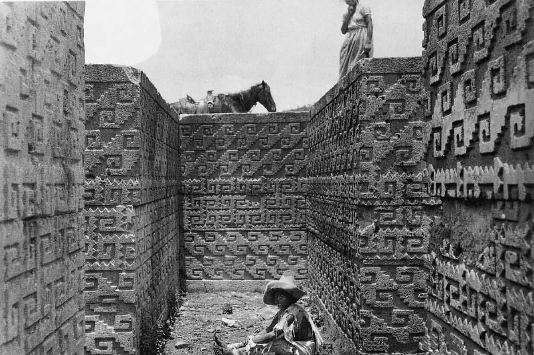 墨西哥瓦哈卡州米特拉遗址，约 1925 年。