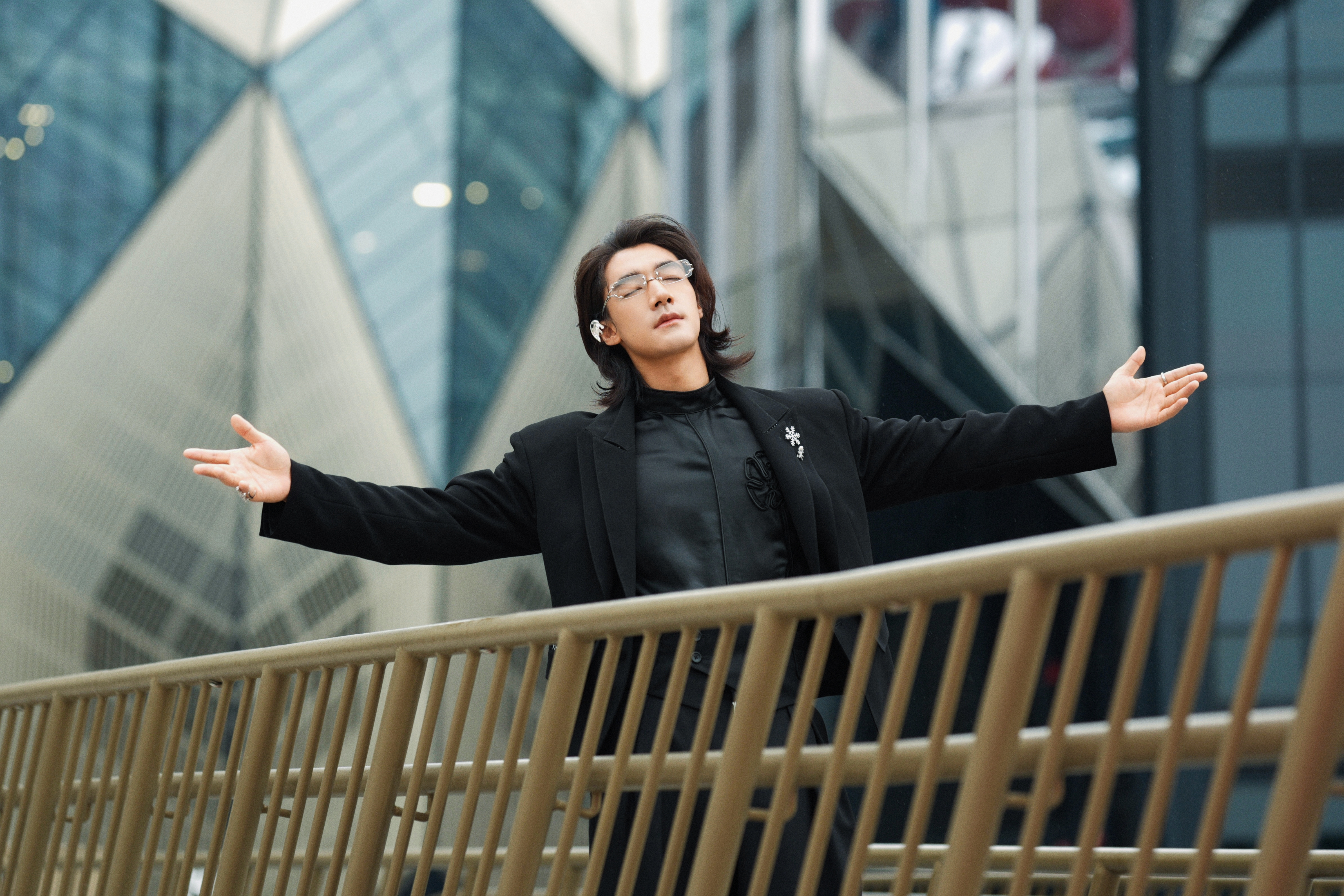 此沙的签名居然比贪吃蛇还长 谁懂这签名长度！此沙落笔超能绕，认签变猜谜，比贪吃蛇