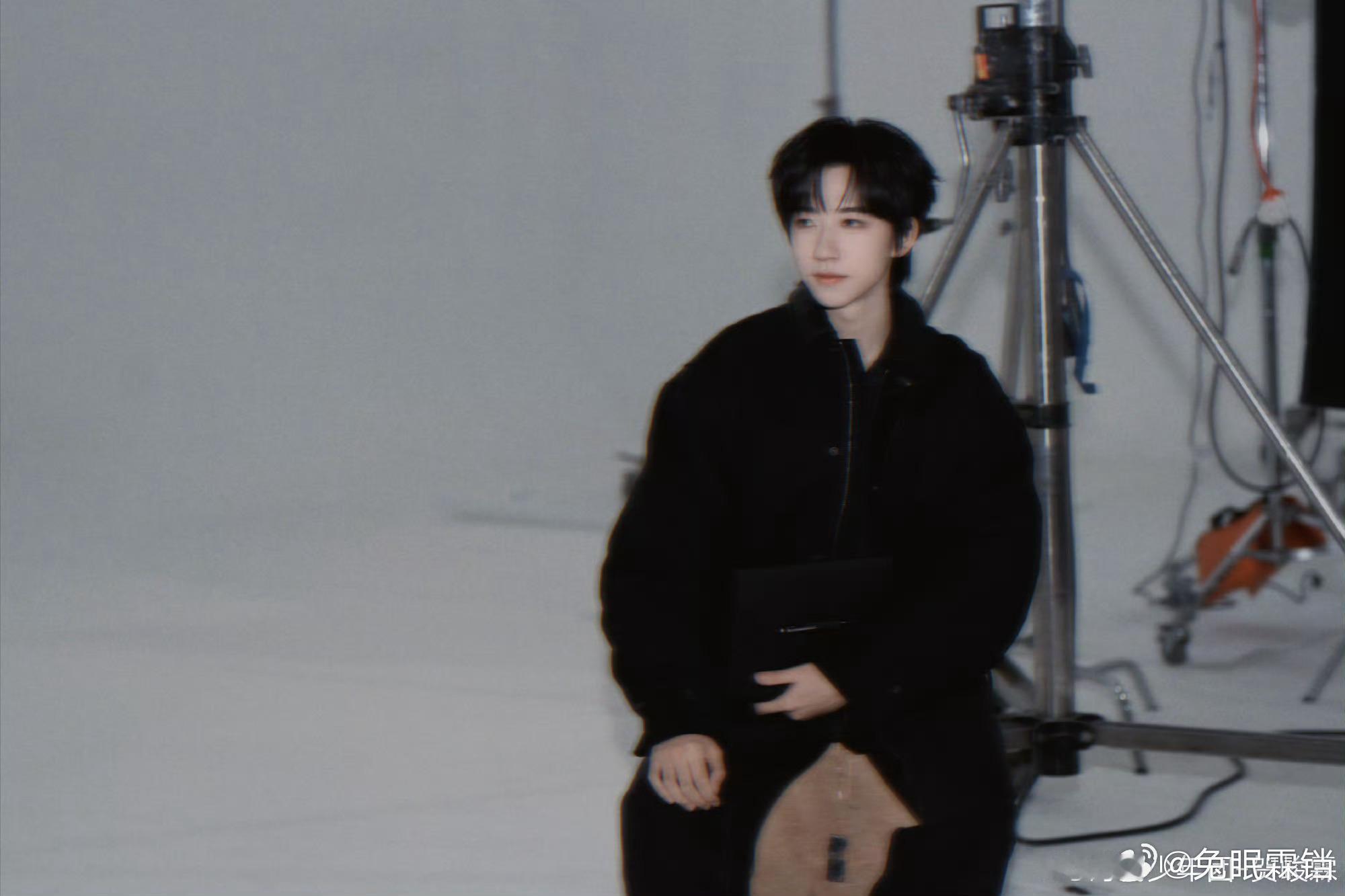 贺峻霖贺峻霖卫龙全球品牌代言人贺峻霖五十公里桃花坞6 💚🔔🔋～梦想回溯，我