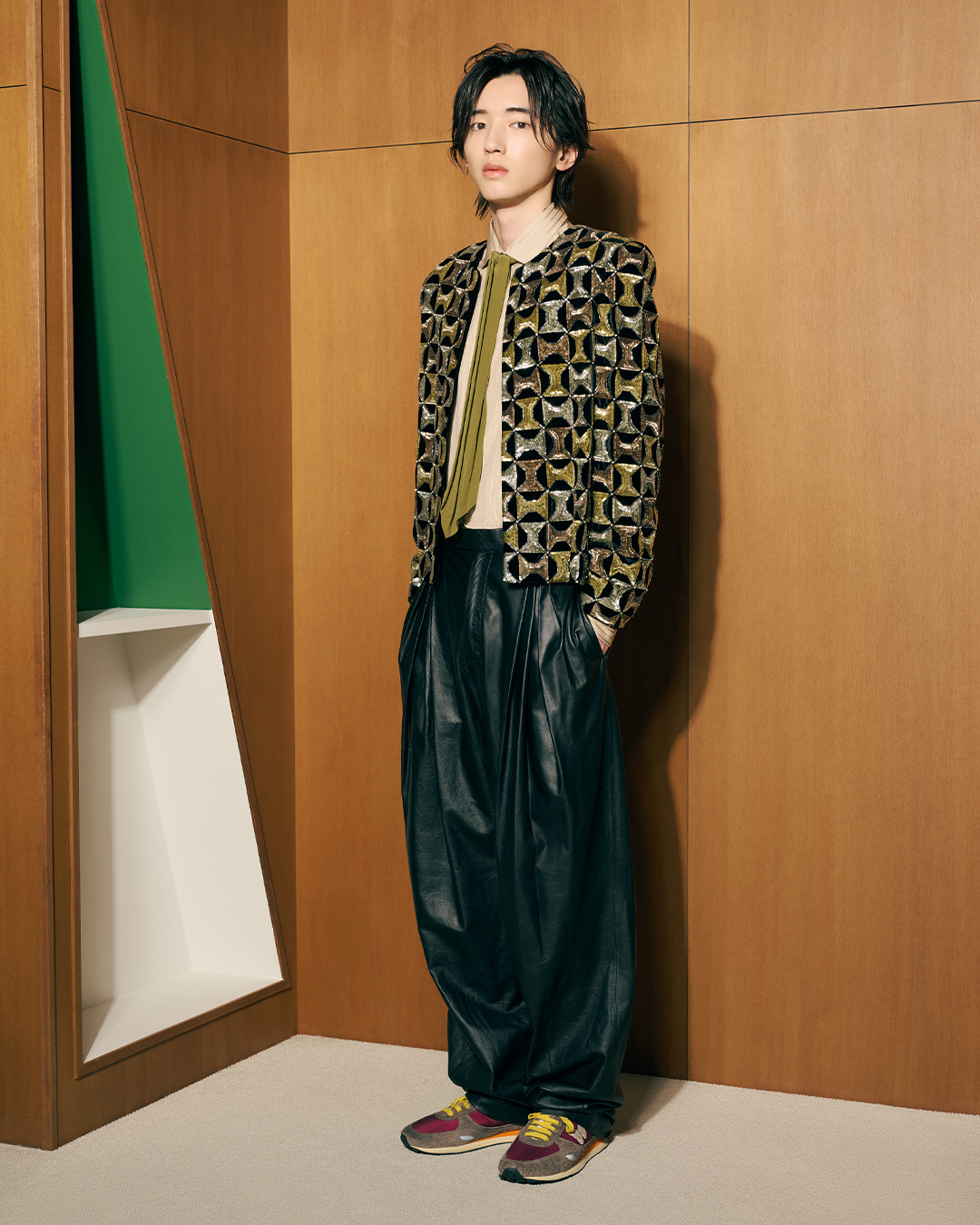 Valentino 今日正式宣布日本歌手 & 演员道枝骏佑成为Brand Amb