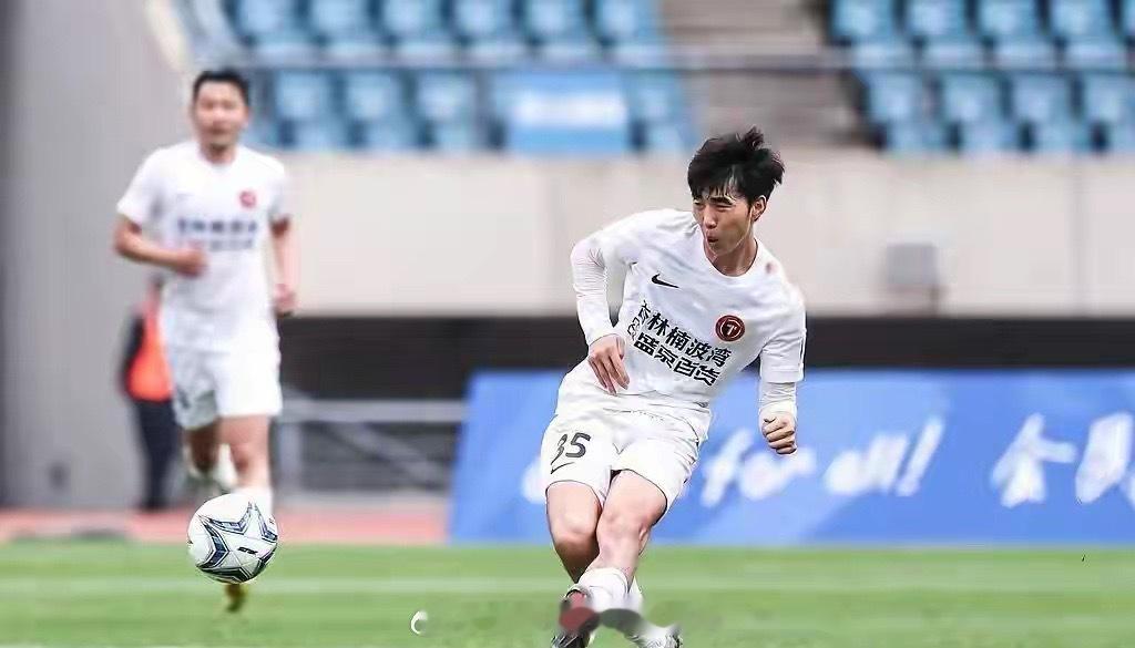 4-4！河南队太难了：遭遇4轮不胜+领先降级区8分！铁人完成绝平北京时间8月23