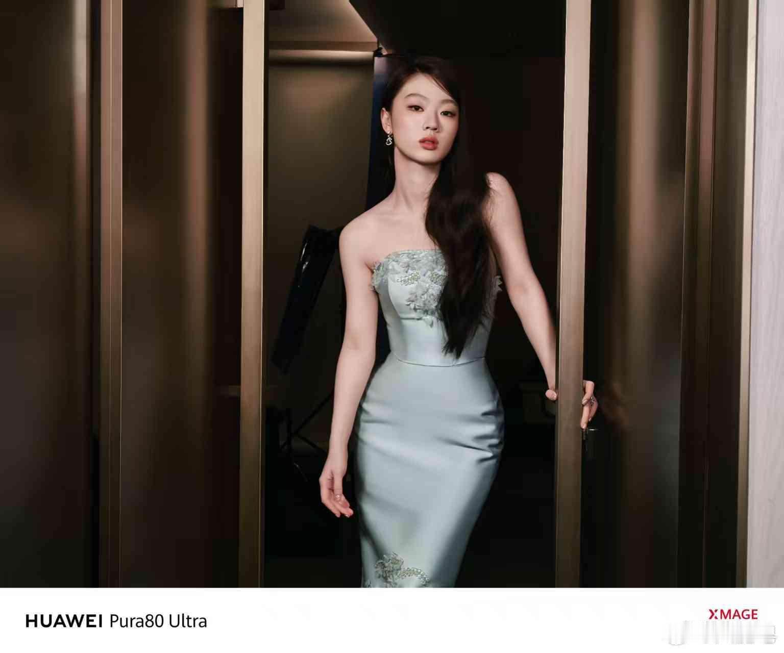 女友长得像单依纯是什么体验 她的美只有懂得欣赏的人才明白。这姑娘在我眼里超美！ 