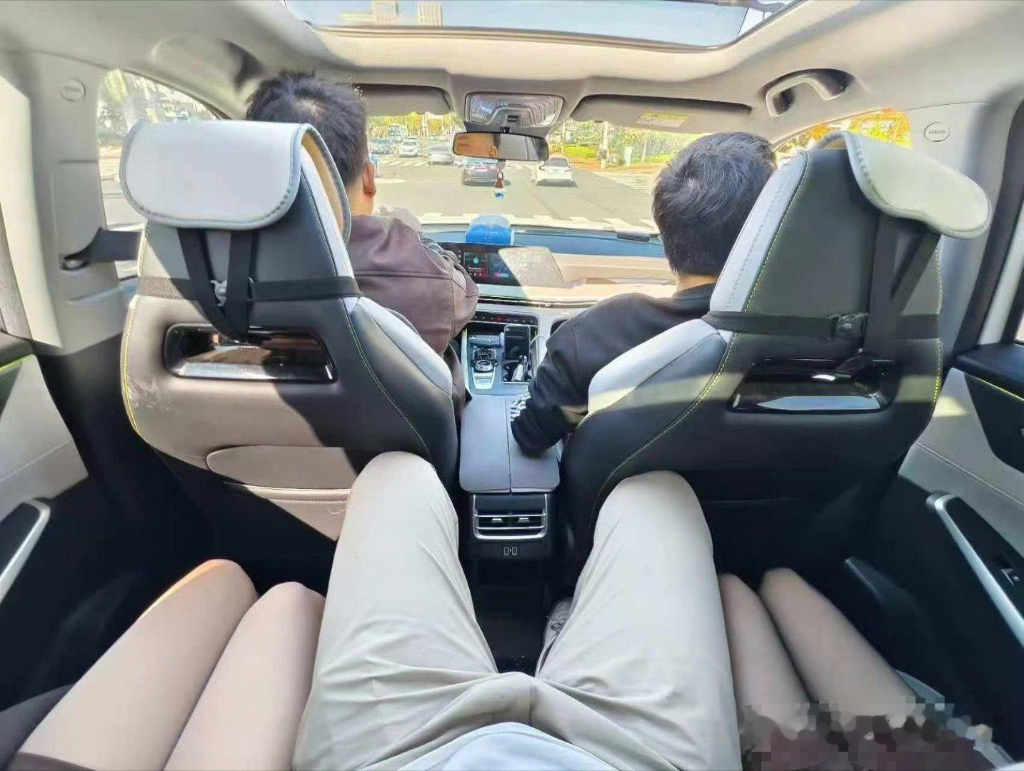 天天上下班做顺风车，这叫不叫辛苦？ ​​​