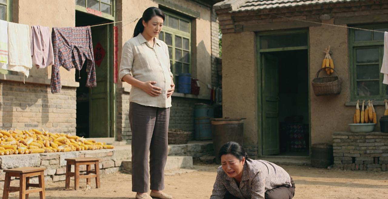 我有个同事，习惯性流产，就是到了六七个月的时候就流产了，躺床上不动都不行。

我