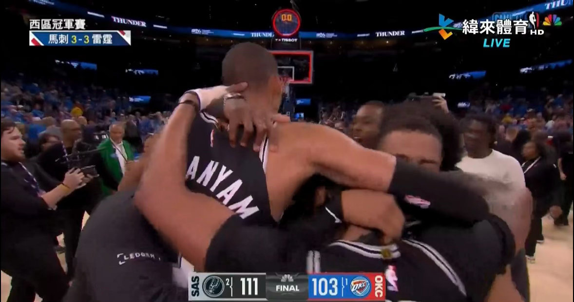 马刺抢七大战以111-103击败雷霆，大比分4-3淘汰对手，时隔12年重返NBA
