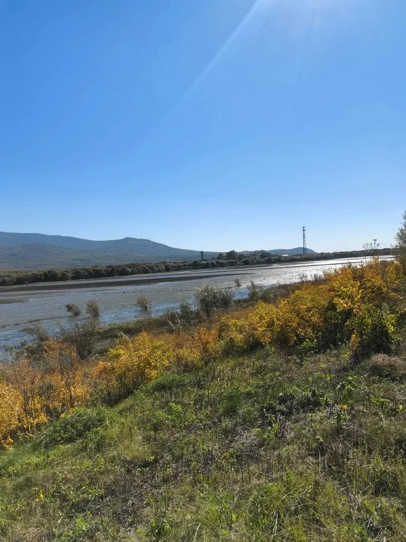 没有任何建制，地图里几乎找不到，却住着27万人。

翻开地图找建三江，多半什么都