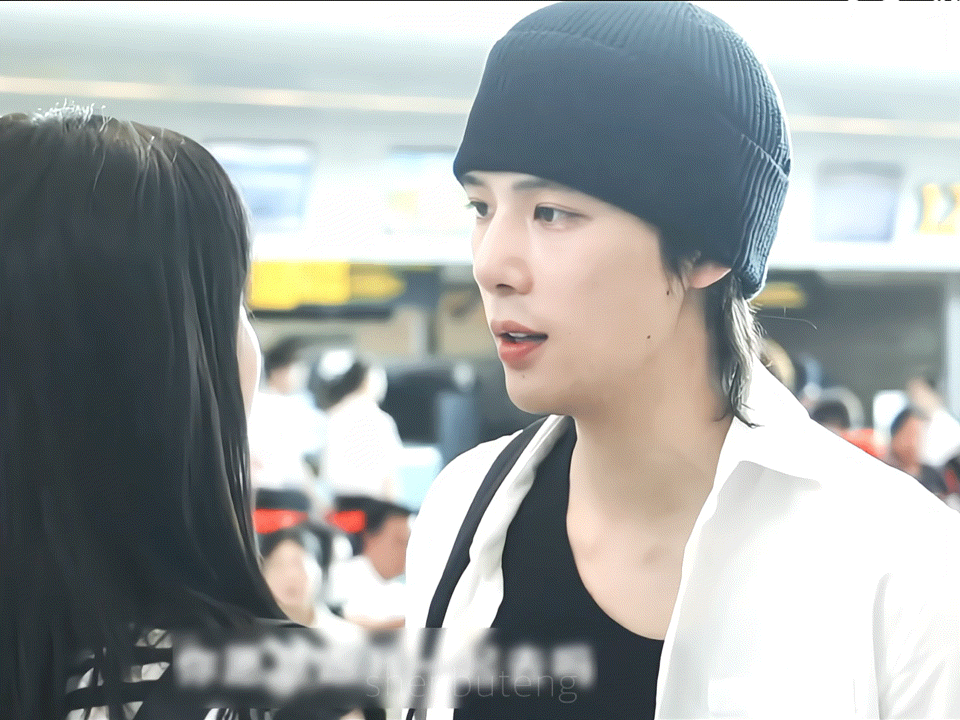 哎妈 我看周水也是好几分姿色啊 