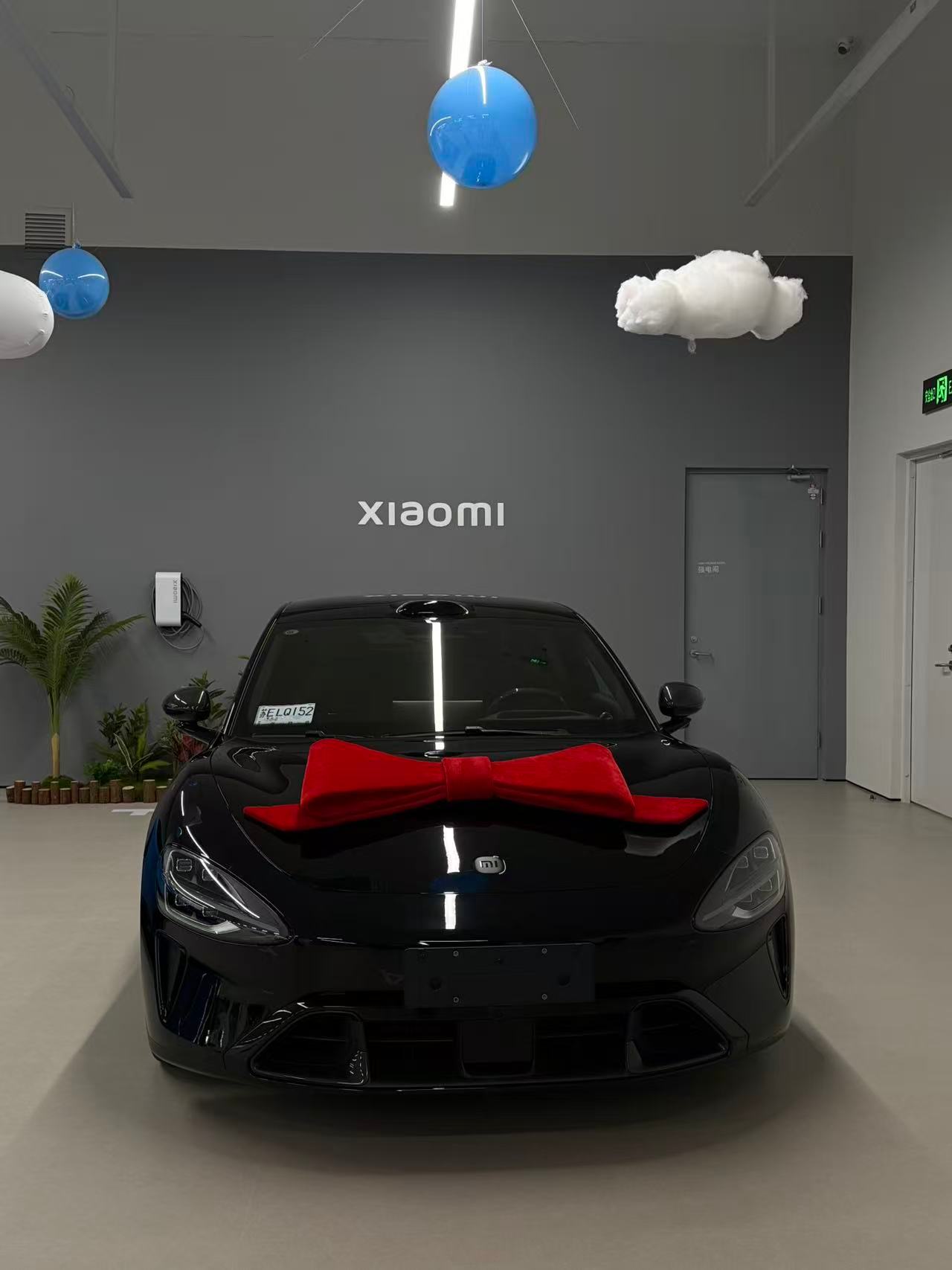 好兄弟提车了羡慕哭了，纯黑，黑到牙齿那种黑 