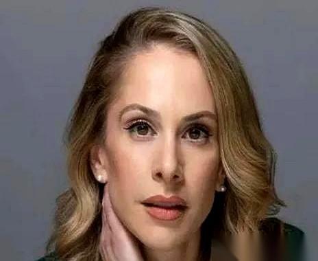 一个美国知名记者，对着镜头说：
“我要对所有以色列人说，全世界都对你们感到厌恶。