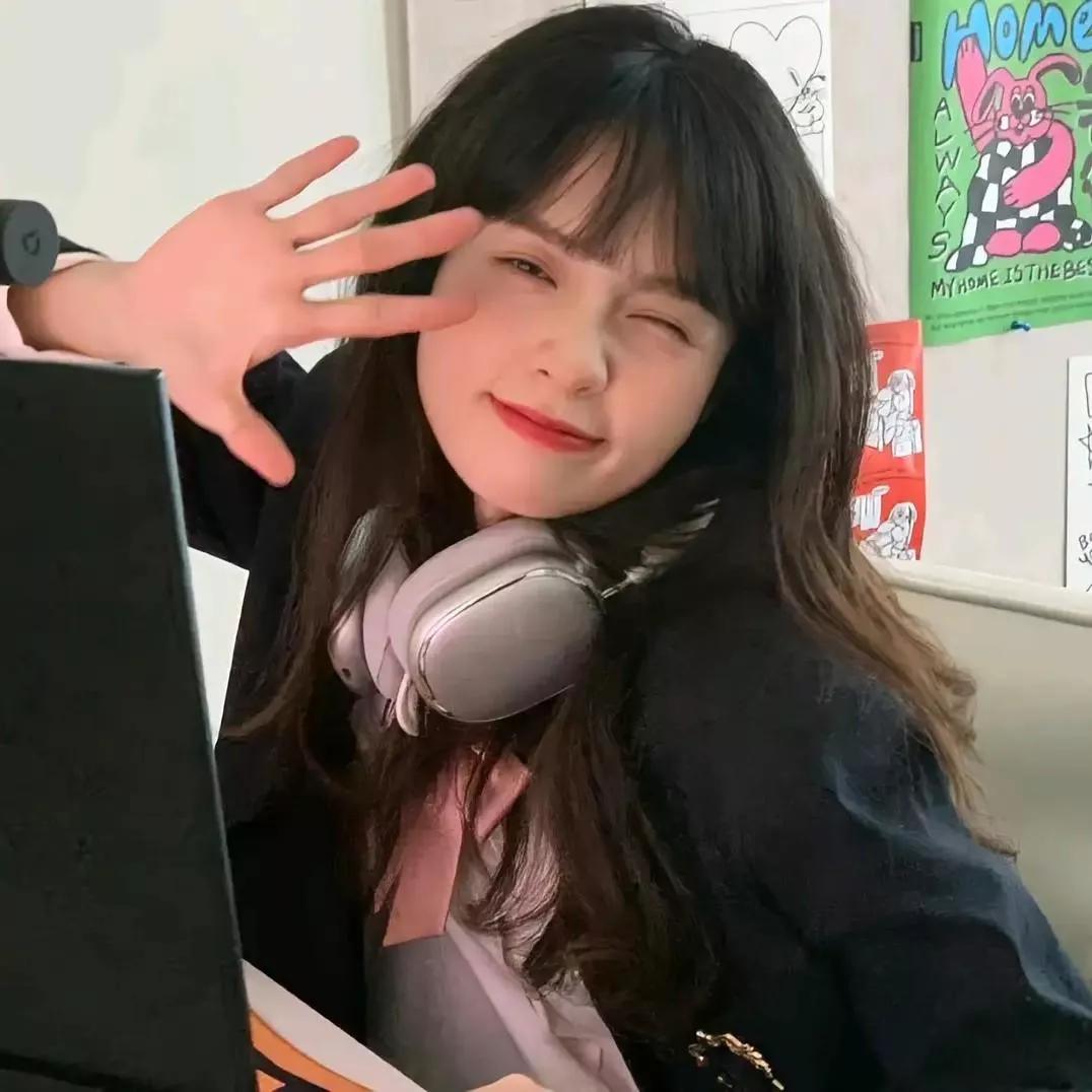 居家办公的小确幸，挥手问候每一天我在家工作日常 办公甜美照 居家工作 生活工作打