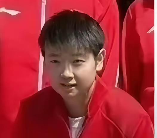 伦敦世乒赛看点！孙颖莎王曼昱谁潜力更胜一筹？
 
伦敦世乒赛国乒双子星太亮眼，孙