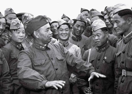 许世友参观武侯祠时，竟评价诸葛亮不是个好统帅。更让人意外的是，毛主席后来也同意了