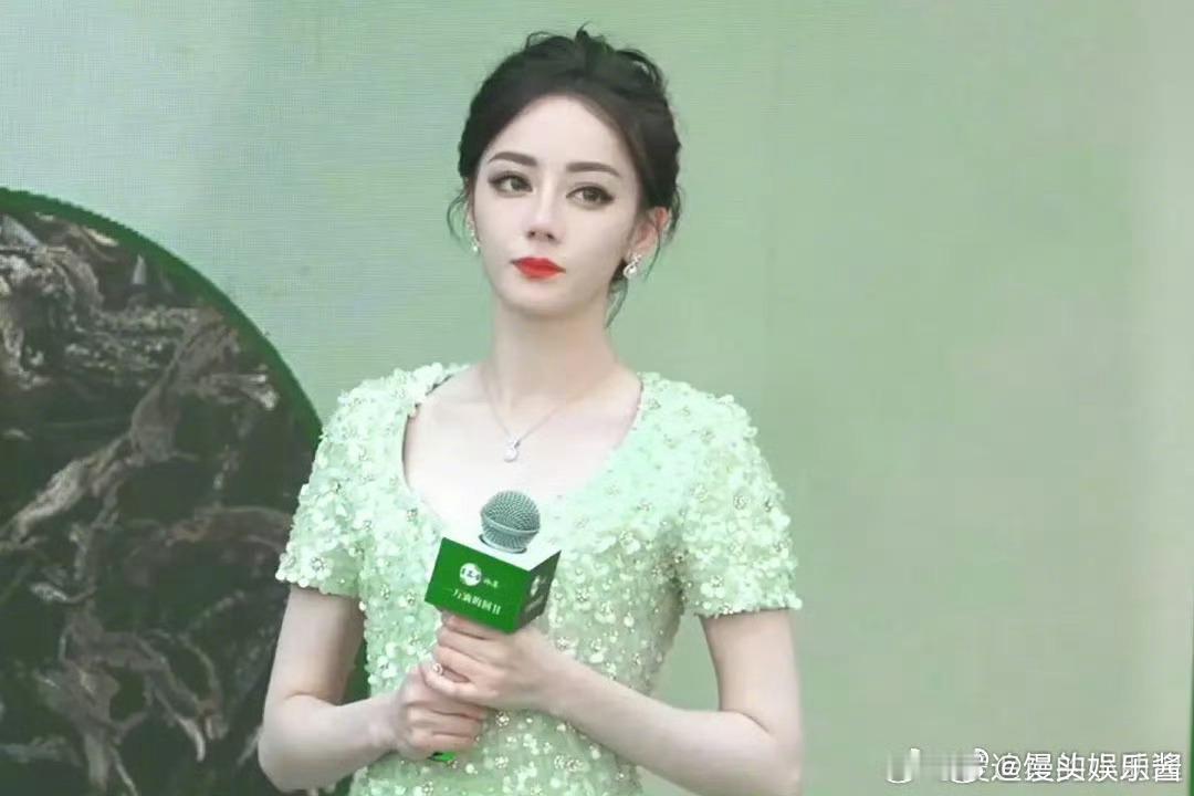 杨紫、迪丽热巴近日造型🈶️谁赢了 ​​​