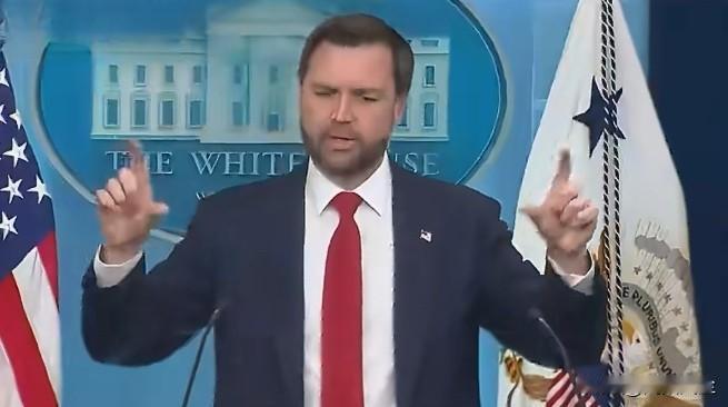 万斯回应特朗普昨天“只有当伊朗周边国家也拥有此类导弹时，才算是公平”的言论: 总