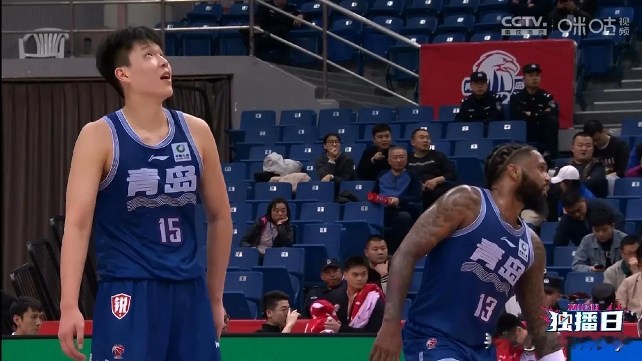 很难抉择啊！杨瀚森到底该不该参加今年的NBA选秀？

1. 青岛队和杨瀚森家人共