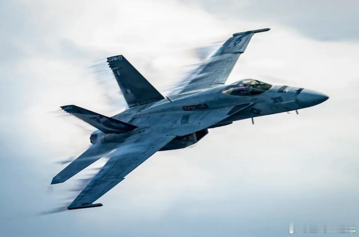 波音还是诺格？ 美海军作战部长确认，将于8月选定下一代F/A-XX舰载战机制造商