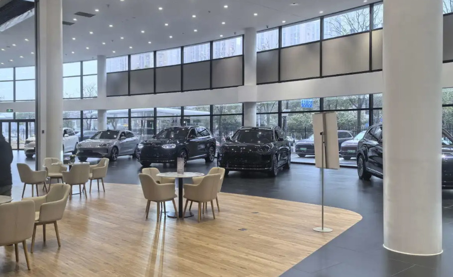 中国汽车全球化关键期！2026未来汽车论坛聚焦“根系·风向”，强调从价格战转向价