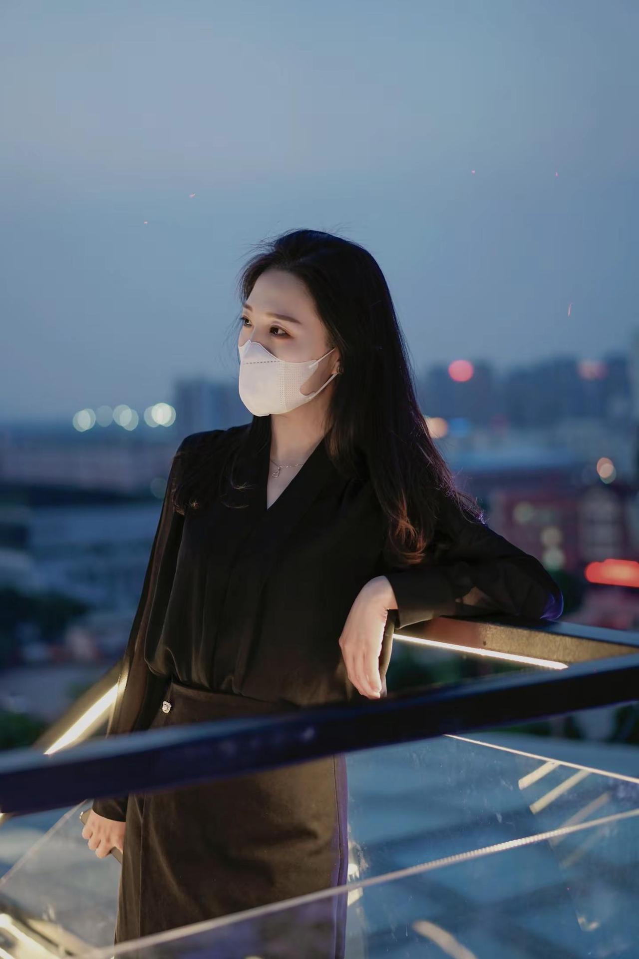 歌曲晚风与痛