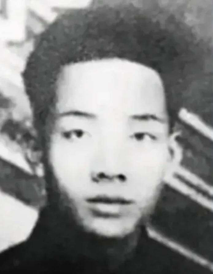 1935年4月13日，南京第一监狱第一次挂上绞索。当天吊死27个人，全是中央特科