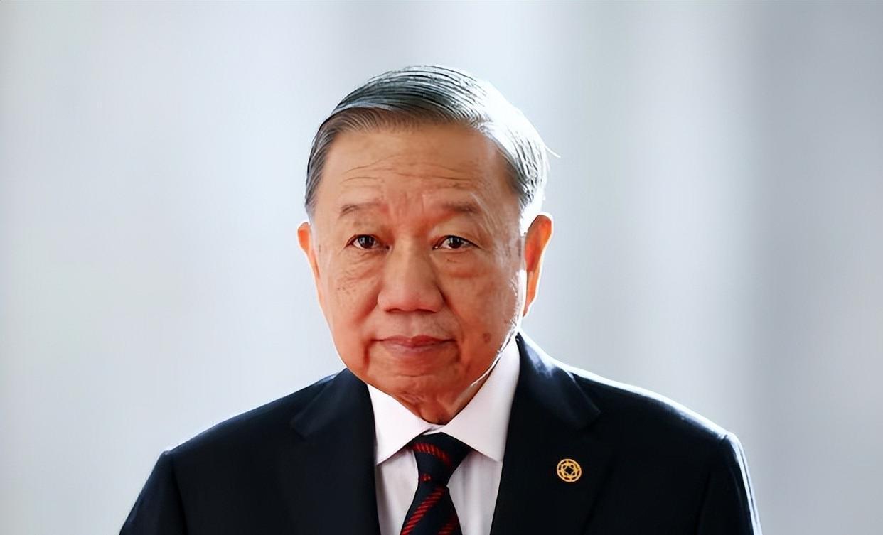 越南那帮当官的跑到联合国跟美国人拍胸脯，说绝对不会让中国货从他们那儿转手卖到美国