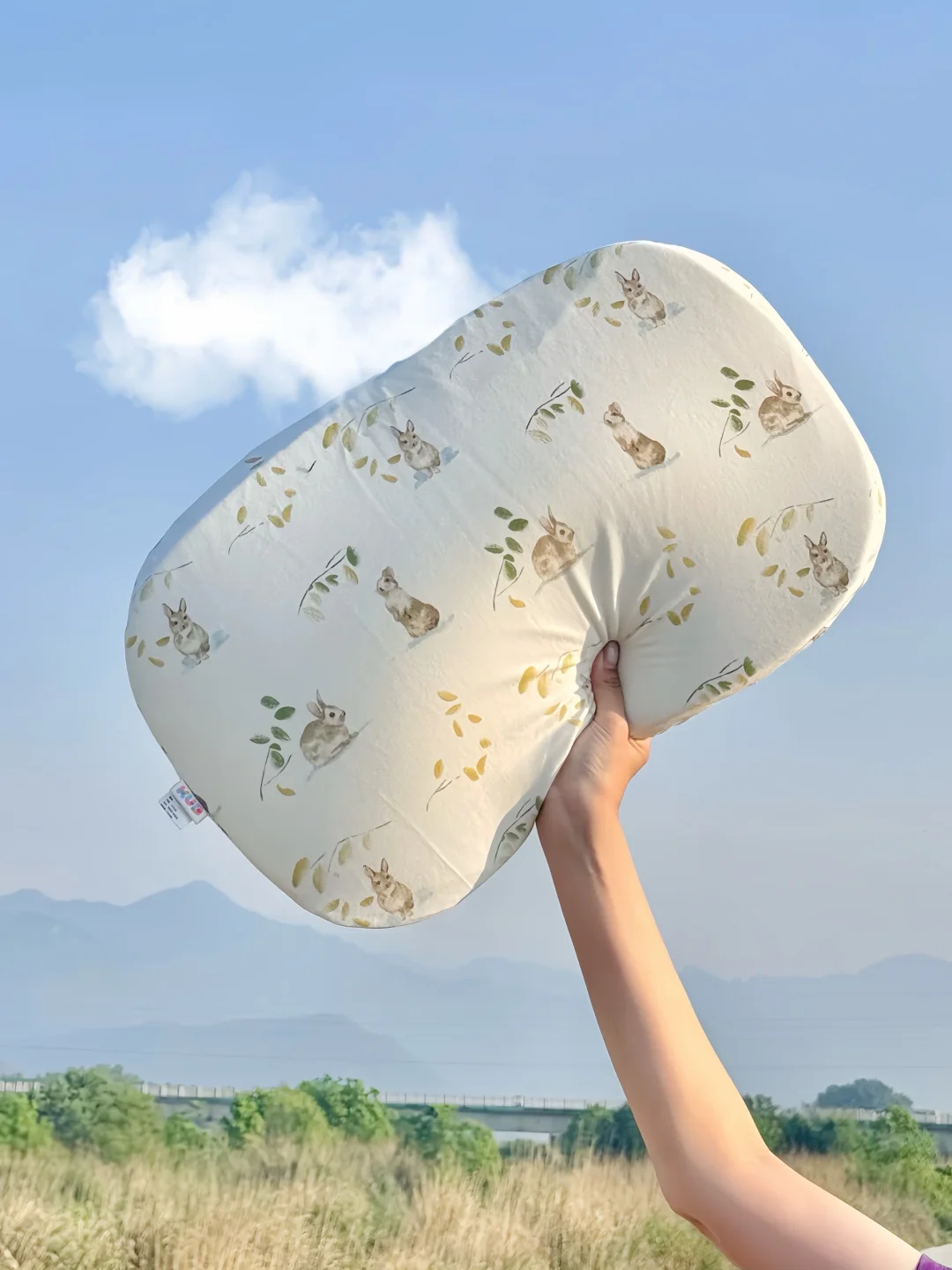 麻烦儿童枕头都按这个标准卷起来❗️