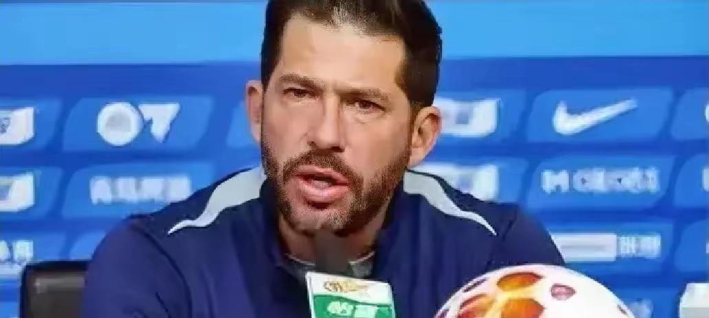 天津球迷要有耐心，于指导在天津足坛这么多年，所带队伍一直在中超中上游，今年开局不