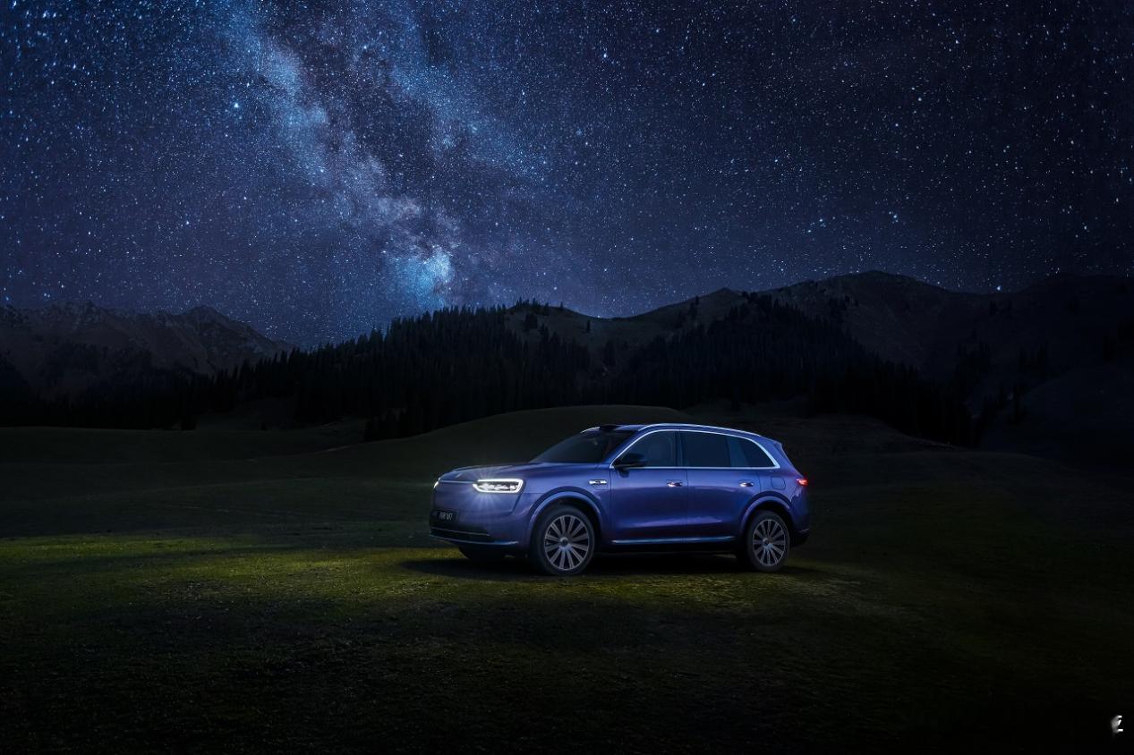 家庭刚需用车选SUV时主要看中安全、舒适、实用这三个核心要素。问界M7能成为43