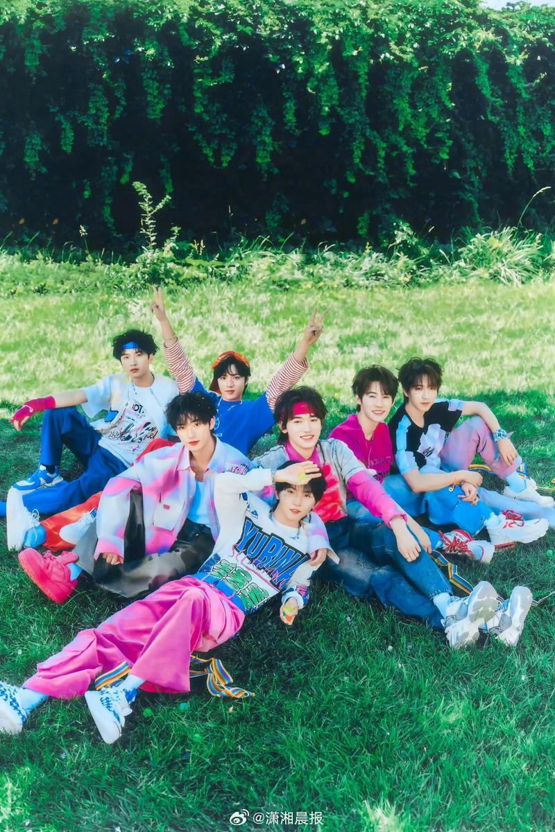 【#时代少年团广州演唱会批文已出#】近日，时代少年团粉丝一直在等待该团体五一演唱