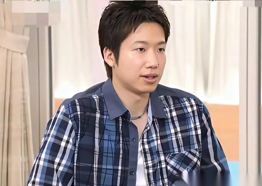 伦敦世乒赛，日本男女队夺冠失败，水谷隼终于对张本兄妹出手了！这位昔日的日乒一哥看