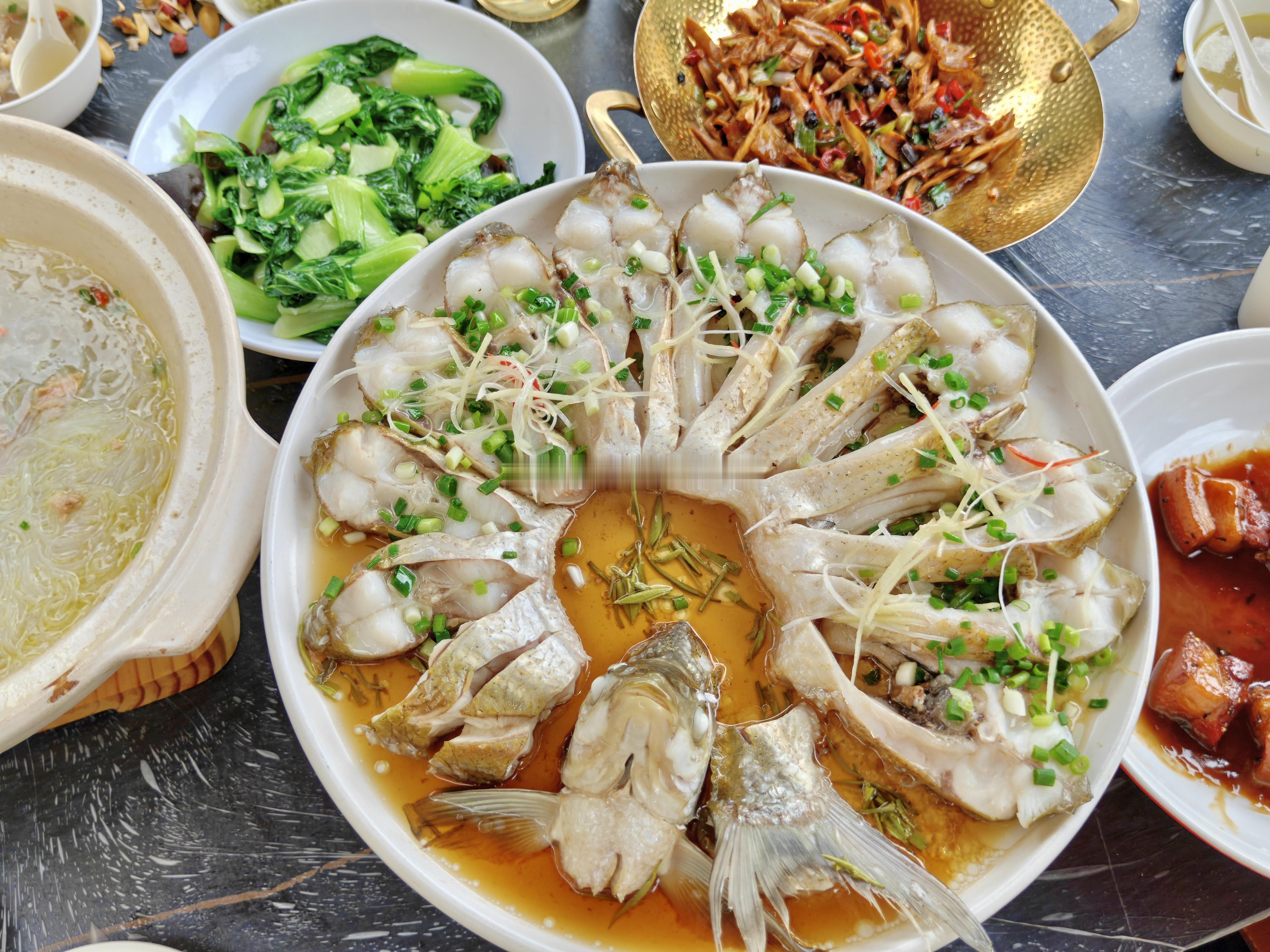 武汉美食武汉亲子游亲子时光 📍武汉 ₂₀₂₆.₀₄.₀₅【湖中鲜茶宴】🌈 中