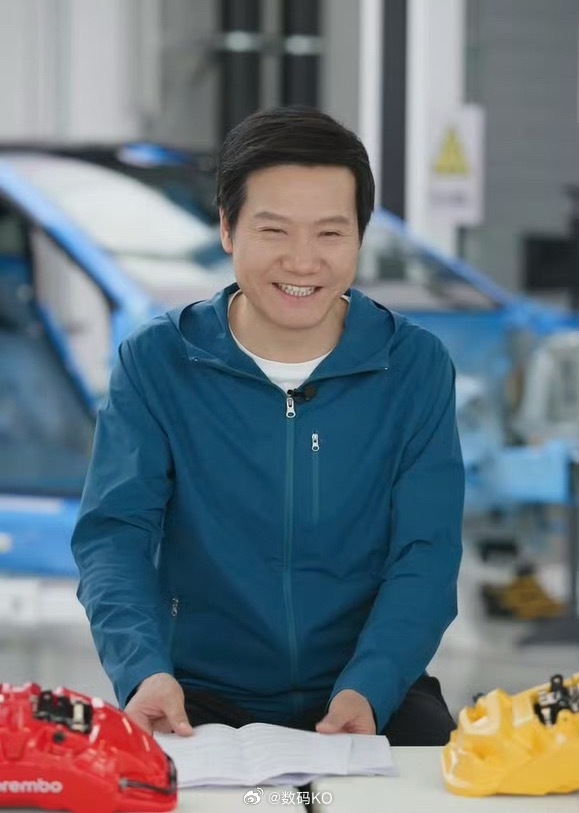 新一代SU7锁单超4万辆雷总在刚刚直播最后官宣，新一代小米su7锁单已经突破四万