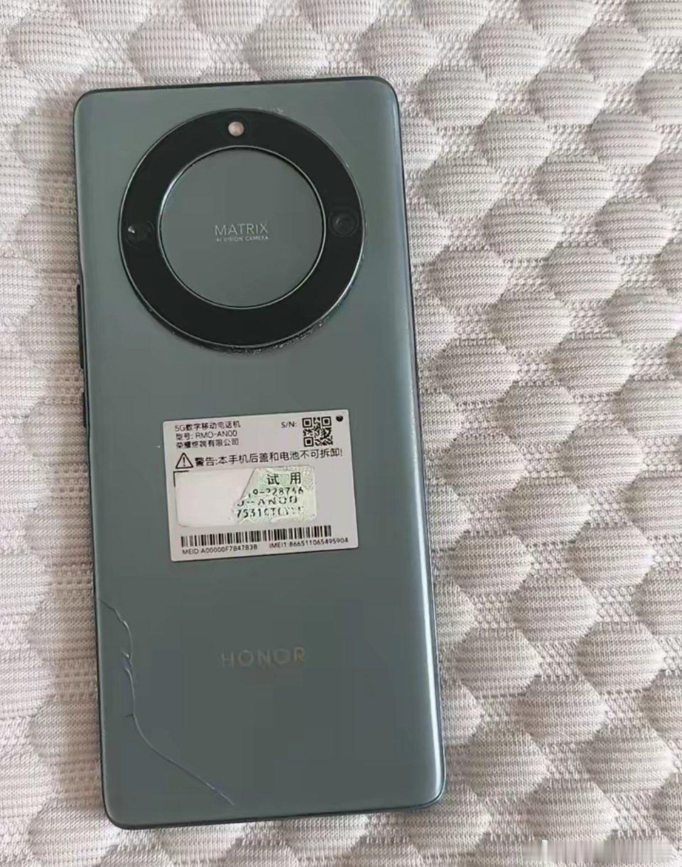 我已经省吃俭用4年没换新手机了，2026年依旧在用荣耀X40，你们都节俭到什么程