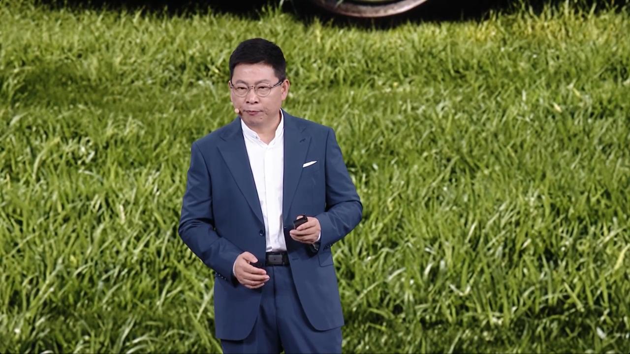8月5日，在尊界MPV发布会上，余承东表示，尊界V800和V680具备L3级自动