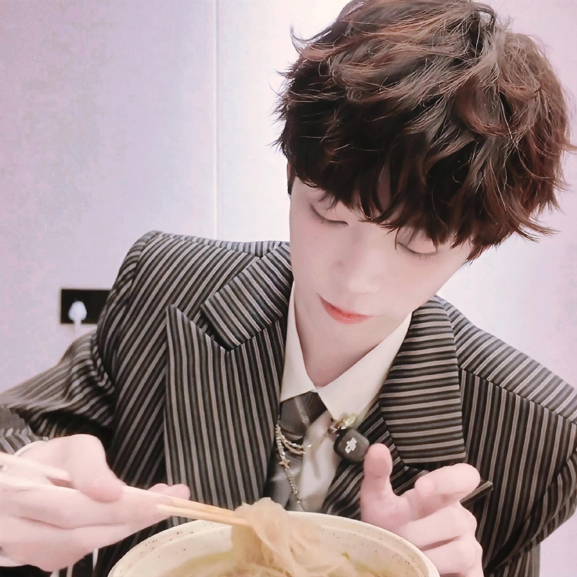 网易严选代言人梓渝 zy梓渝游点意思2026巡回演唱会 