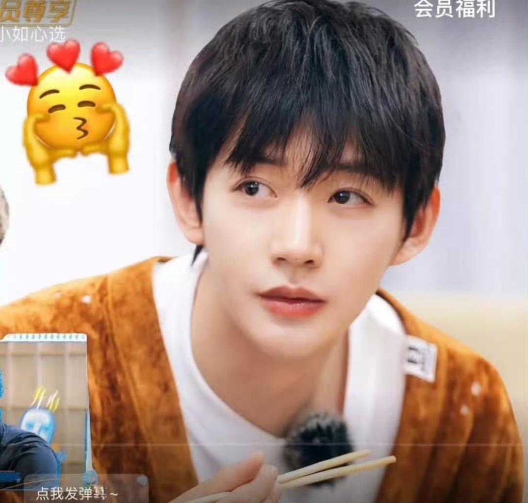 真的被内娱综艺的客套话术看腻了！大多明星夸人都是千篇一律的都好看、都优秀，敷衍又