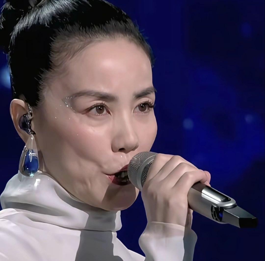 王菲在2026春晚的近景