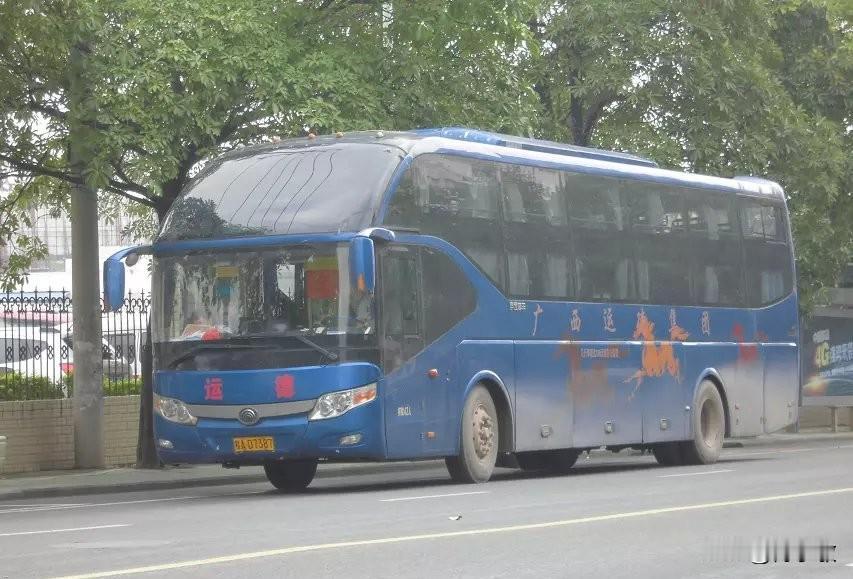 广东 广东 广西南宁曾经的省际长途客车（三）

图片素材来源于网络，感谢原作者分
