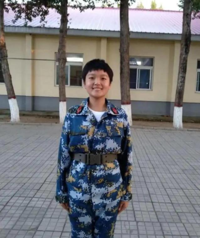 王心仪，河北衡水人，00后狠人！2018年高考考了707分被北京大学录取，却在大