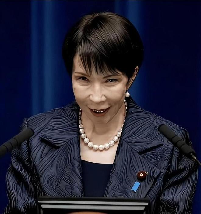 高市早苗谋解散众议院提前大选，一场孤注一掷的政治豪赌
 
       执政未满