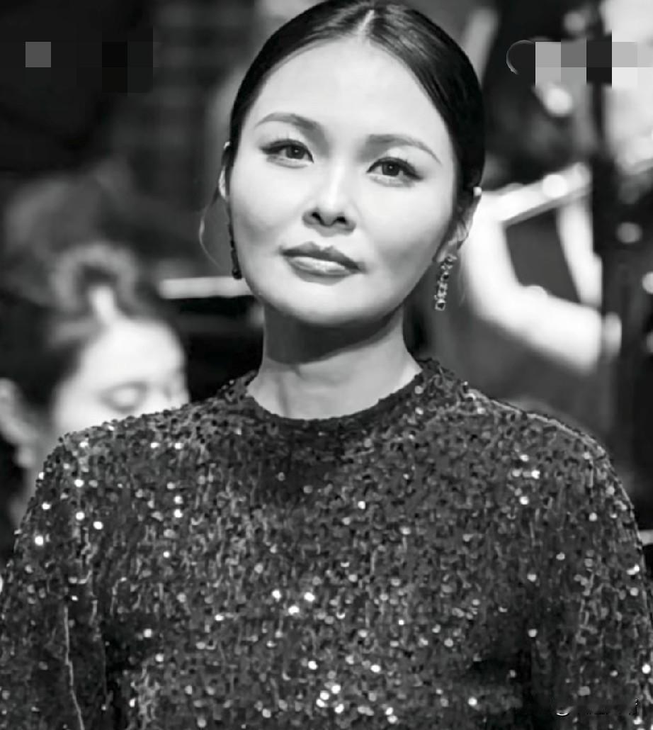 37岁的女高音歌唱家龚爽去世了，
看到她的死因，我绷不住了，
她的离开不是因为突