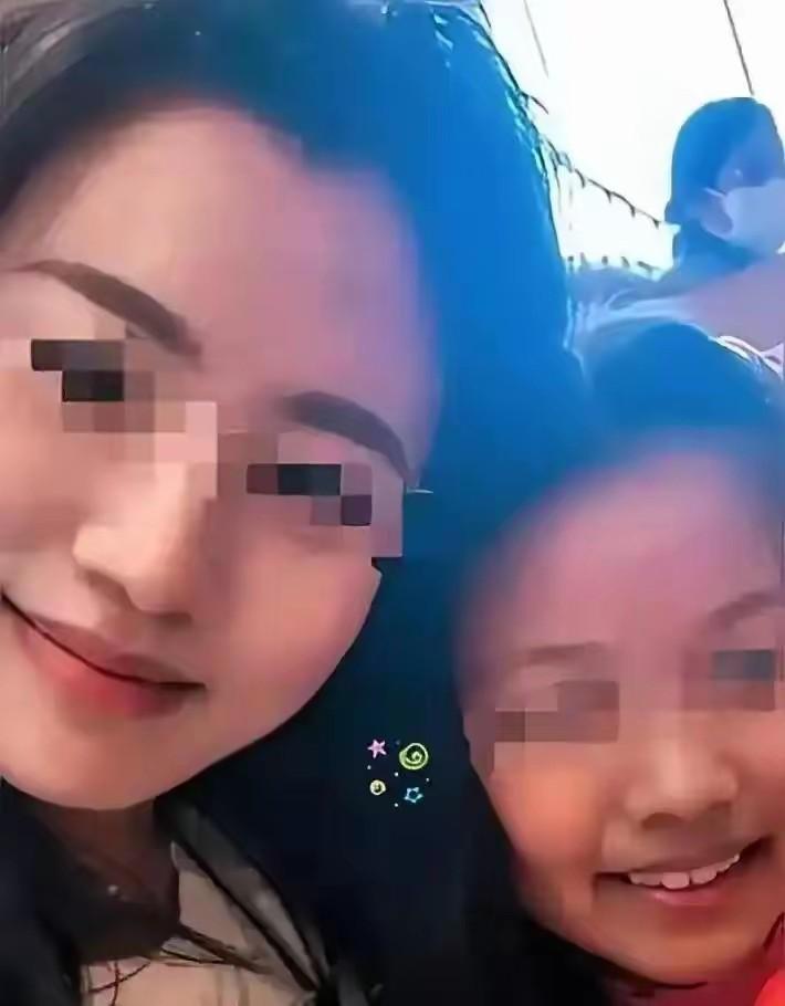 他确认女儿是亲生后，当场付清48万抚养费，只求彻底断绝往来。
说白了，这不叫断绝